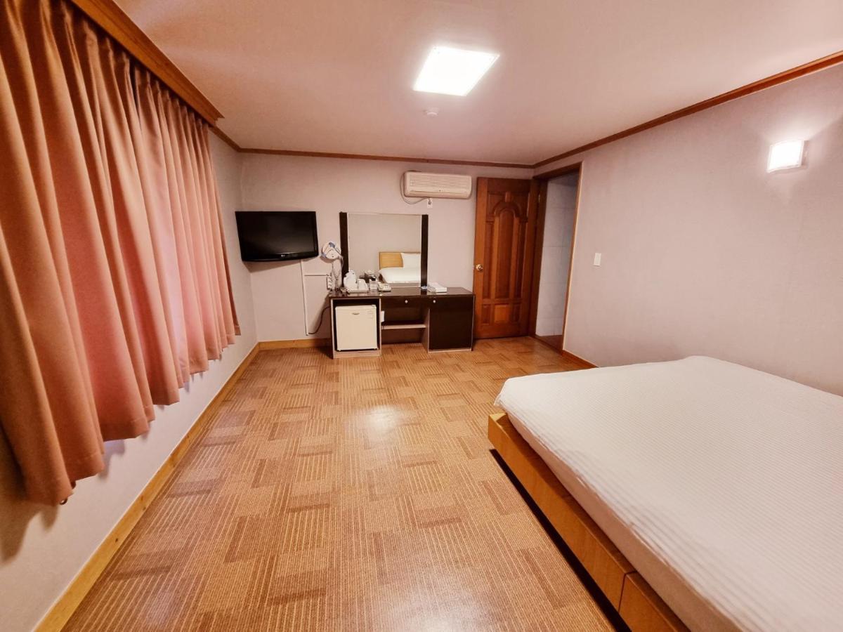 Hotel G Jeju Exterior foto